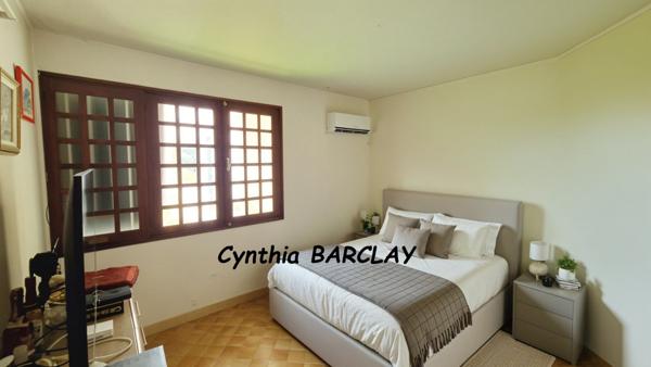 Villa d'architecte à LE LAMENTIN (97232)