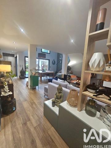 Maison à vendre 7 pièces 168 m² Noisy-le-Grand