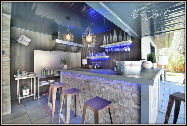VILLA D'ARCHITECTE DE PLAIN-PIED de 182 m² à vendre 5 pièces SOUSTONS (40) à 500 m du lac