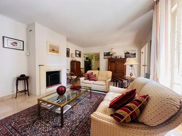 Maison Blois 9 pièce(s) 253 m².