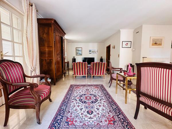 Maison Blois 9 pièce(s) 253 m².