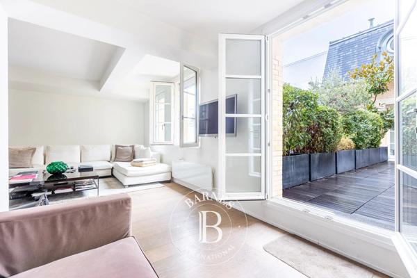 Paris 8ème, Appartement 2 Chambres -  122 m² à vendre