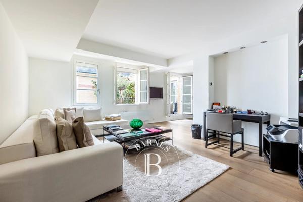 Paris 8ème, Appartement 2 Chambres -  122 m² à vendre