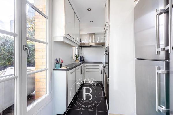 Paris 8ème, Appartement 2 Chambres -  122 m² à vendre