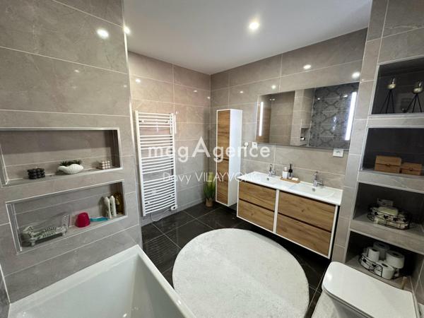 Maison à CHOLET, 49300 - 6 pièces 150m²