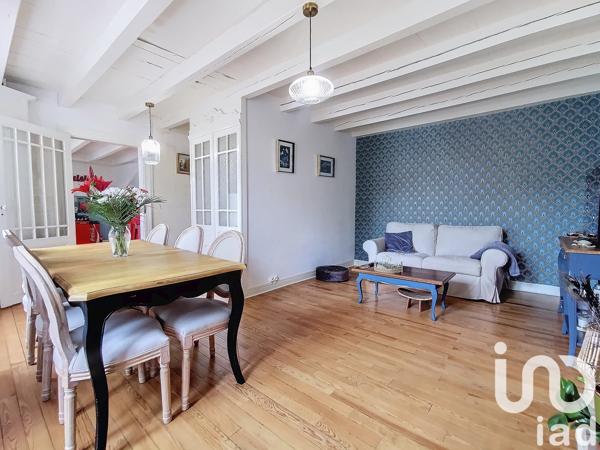 Maison à vendre 5 pièces 157 m² Saint-Même-les-Carrières