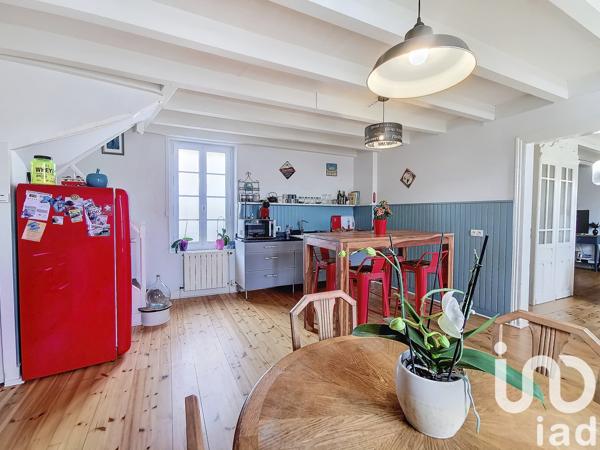 Maison à vendre 5 pièces 157 m² Saint-Même-les-Carrières