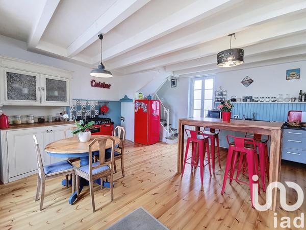Maison à vendre 5 pièces 157 m² Saint-Même-les-Carrières