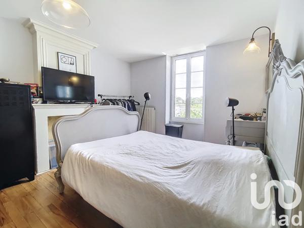 Maison à vendre 5 pièces 157 m² Saint-Même-les-Carrières