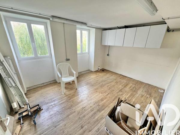 Maison à vendre 20 pièces 558 m² Charroux