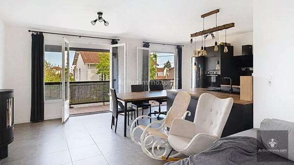 Vente                                                      Maison
                        
                     5 pièces                      113 m2                     à Riorges