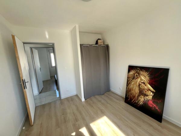 MOUTIERS SUR LAY 85 AU CALME VILLA PLAIN PIED GRAND CONFORT 3 CHAMBRES AVEC DEPENDANCES SUR 720M² CLOS