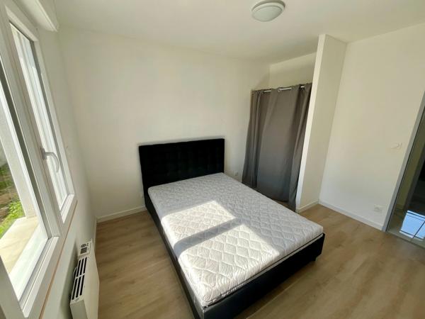 MOUTIERS SUR LAY 85 AU CALME VILLA PLAIN PIED GRAND CONFORT 3 CHAMBRES AVEC DEPENDANCES SUR 720M² CLOS