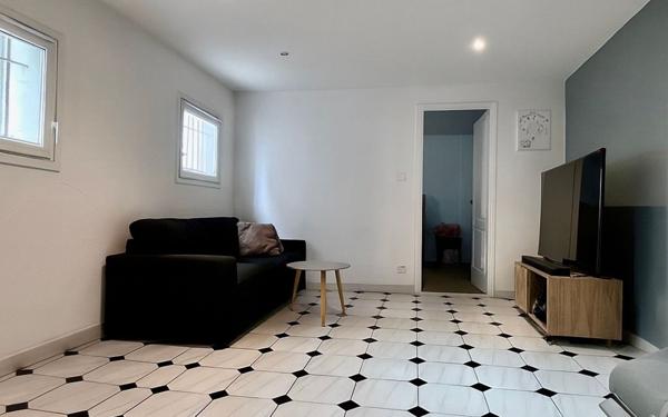 Maison à vendre    6 pièces •  Miramas