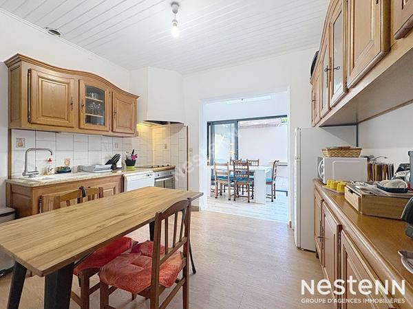 Maison non-mitoyenne avec cour - rangement - plein sud