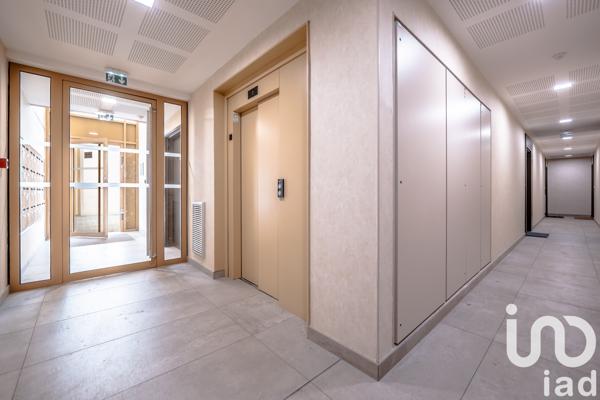 Appartement à vendre 3 pièces 67,21 m² Suresnes