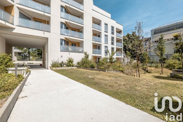Appartement à vendre 3 pièces 67,21 m² Suresnes