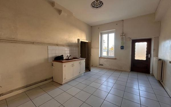 Maison à vendre    2 pièces •  Mer