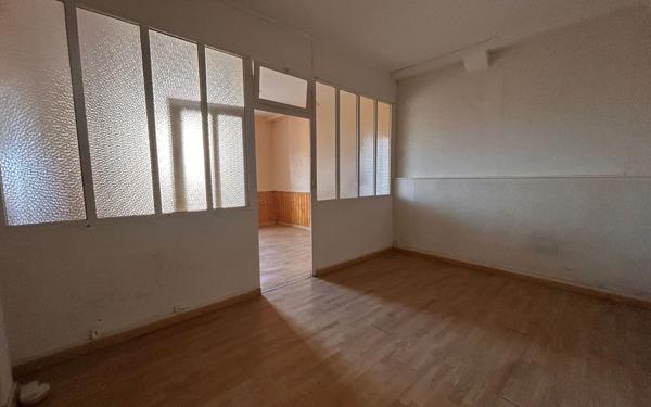 Maison à vendre    2 pièces •  Mer