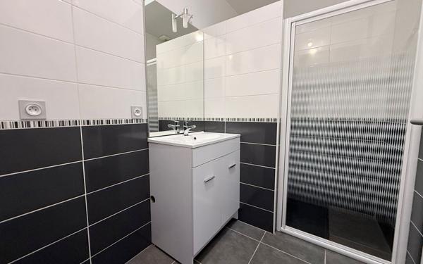 Maison à vendre    3 pièces • 60 m2 Saint-Xandre