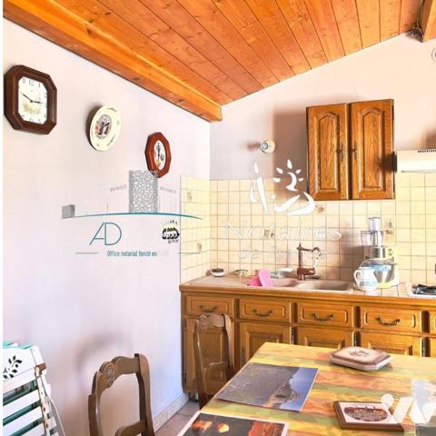 MAISON DE PLAIN-PIED SUR 1200 M²