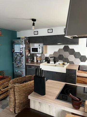 Maison de ville avec terrasse et jardin