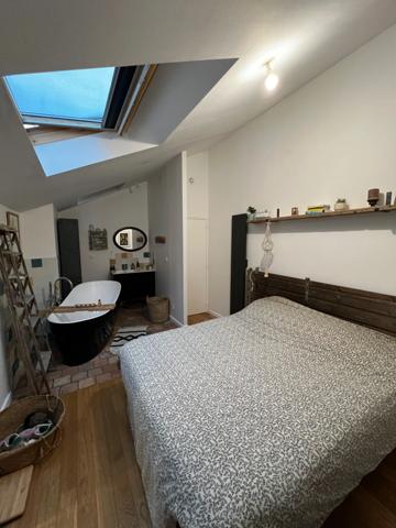 Maison de ville avec terrasse et jardin