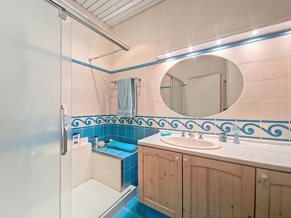 Appartement Marseille 5 pièce(s) 164.5 m2