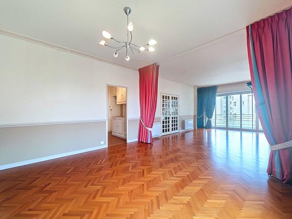 Appartement Marseille 5 pièce(s) 164.5 m2