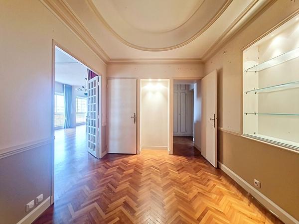 Appartement Marseille 5 pièce(s) 164.5 m2