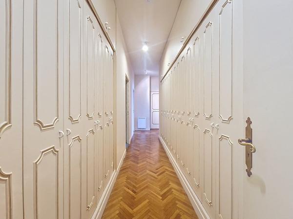 Appartement Marseille 5 pièce(s) 164.5 m2