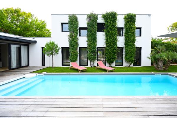 Maison 7 pièces - 270 m² Bien prestige