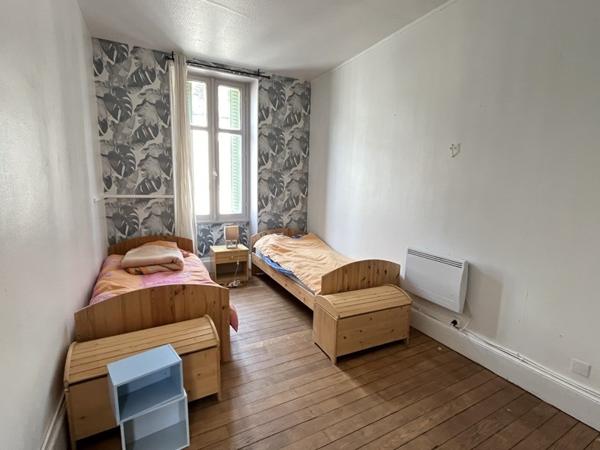 Maison à vendre |  Le Châtelet |  8 pièces | 206 m²