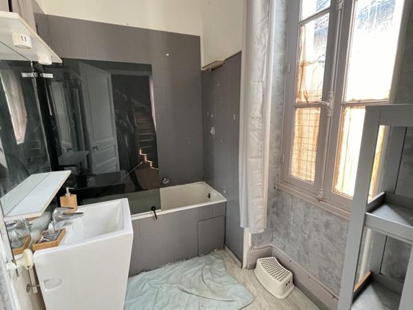 Maison à vendre |  Le Châtelet |  8 pièces | 206 m²