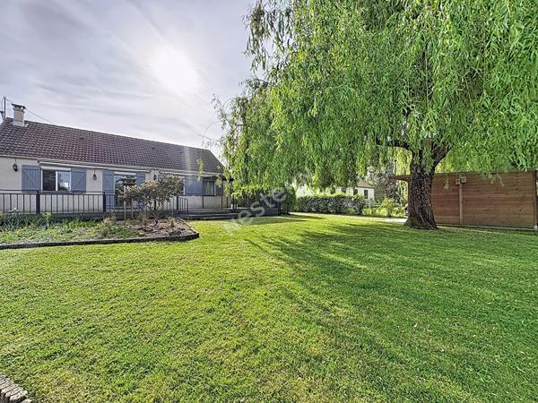 Maison de plain-pied avec un grand jardin à 30 min de Tours