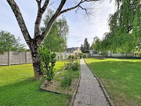 Maison de plain-pied avec un grand jardin à 30 min de Tours