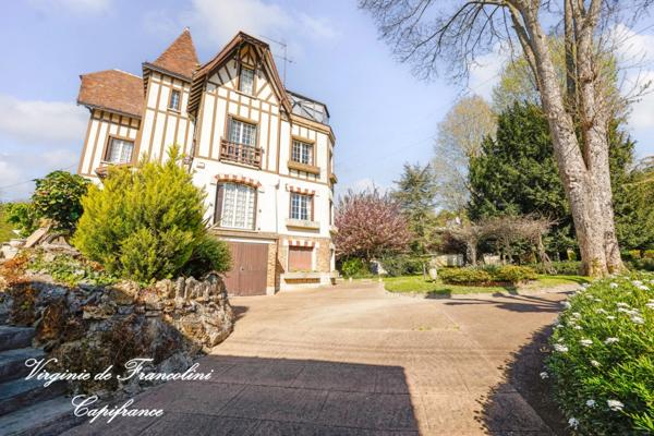 A vendre-Propriété avec Vue sur la Marne–Parc Arboré, Pavillon Indépendant & Berge Privative-Parcelle de 1890m2-304 m2
