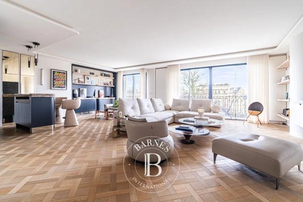 Paris 16ème, Appartement 2 Chambres -  195 m² à vendre