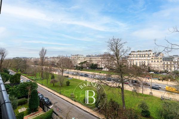 Paris 16ème, Appartement 2 Chambres -  195 m² à vendre