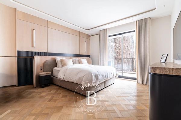 Paris 16ème, Appartement 2 Chambres -  195 m² à vendre