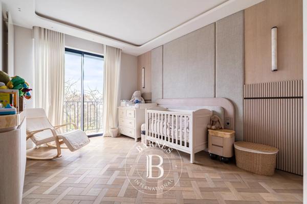 Paris 16ème, Appartement 2 Chambres -  195 m² à vendre