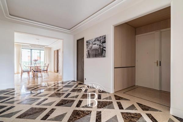 Paris 16ème, Appartement 2 Chambres -  195 m² à vendre