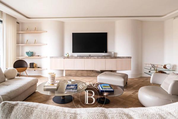 Paris 16ème, Appartement 2 Chambres -  195 m² à vendre