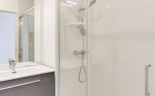 Maison à vendre    5 pièces • 98,82 m2 Marseille 9