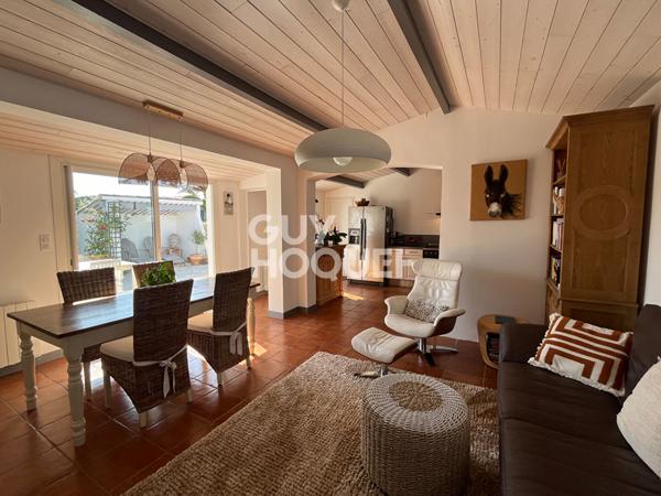 A vendre proche plage à SAINT MARTIN DE RE