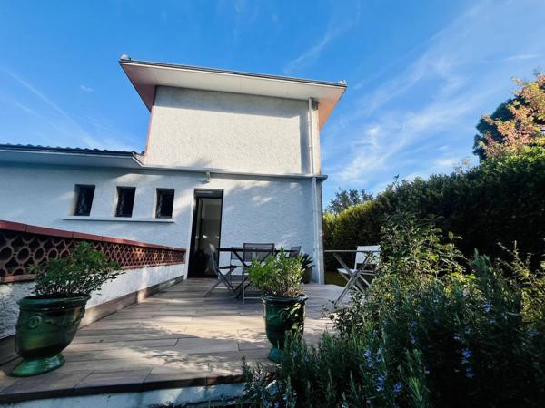 Villa familiale avec piscine et prestations haut de gamme – Ramonville