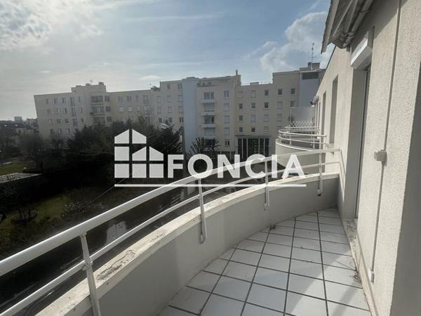 Location Appartement 3 pièces 78.68 m² - 10 D RUE ALFRED MARPAUX Dijon 21000