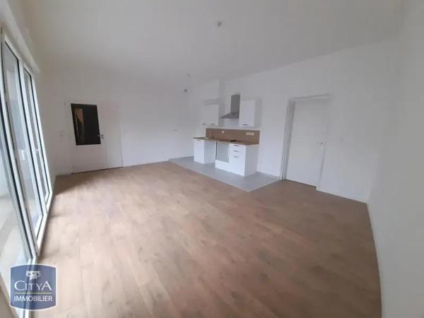 Appartement à louer 2 pièces 56.1m²