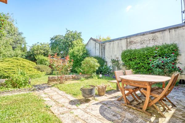 Maison Antony avec grand jardin
