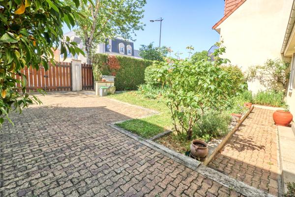 Maison Antony avec grand jardin
